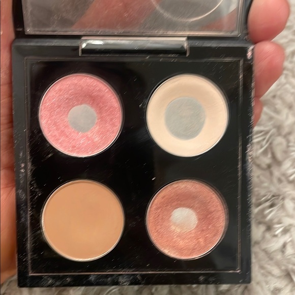 MAC Cosmetics Pink and Cream Eyeshadow Palette - Picture 2 of 3
